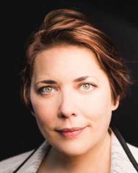 Becca McCoy Headshot