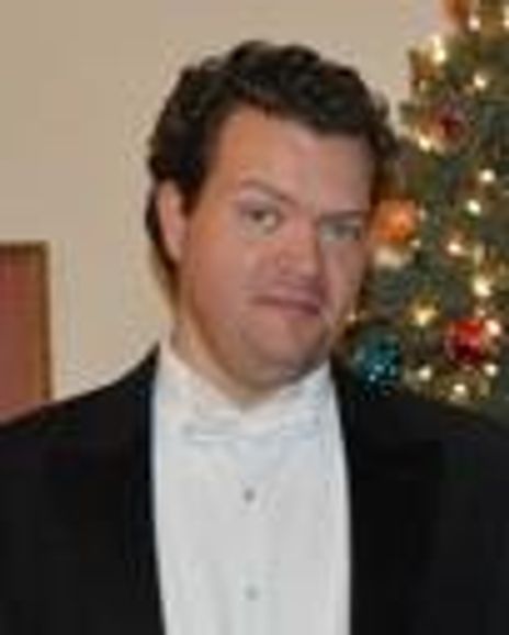 Karl Scully Headshot