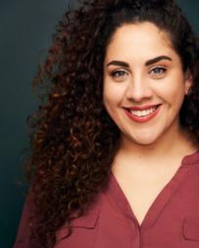 Ariana Valdes Headshot