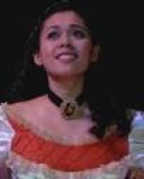 Lora Nicolas Headshot