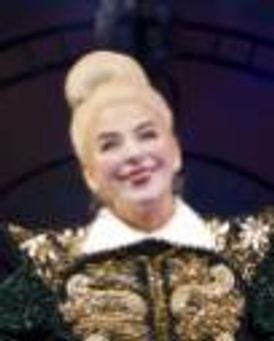 Louise Plowright Headshot