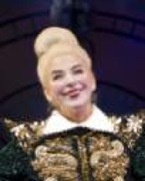 Louise Plowright Headshot