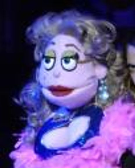 Lucy la Guarra Headshot