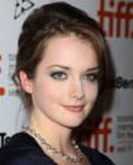 Allie MacDonald Headshot