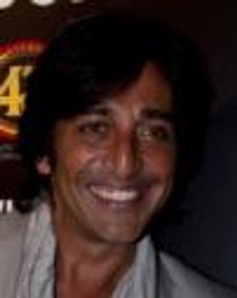 Antonio Carmona Headshot