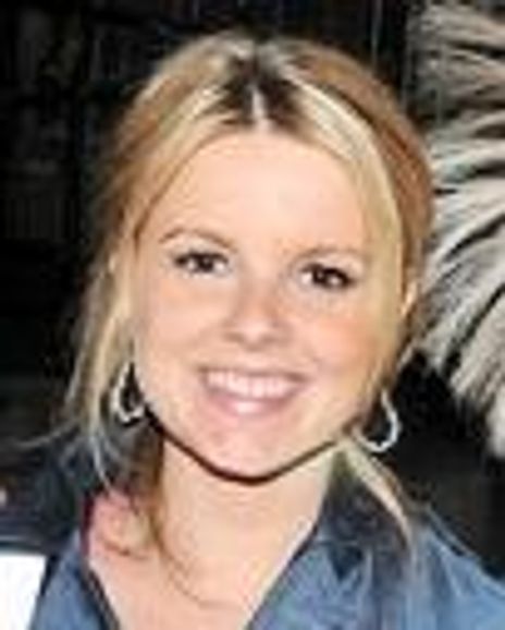 Ali Fedotowsky Headshot
