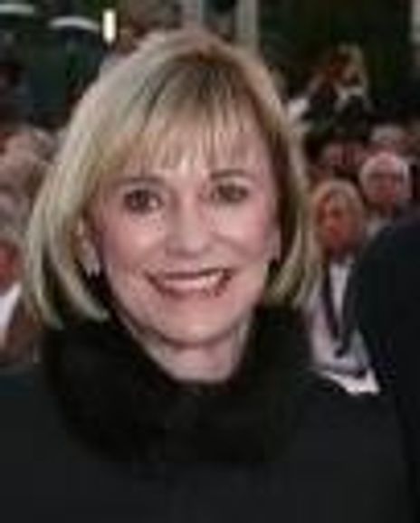 Dee Higby Headshot