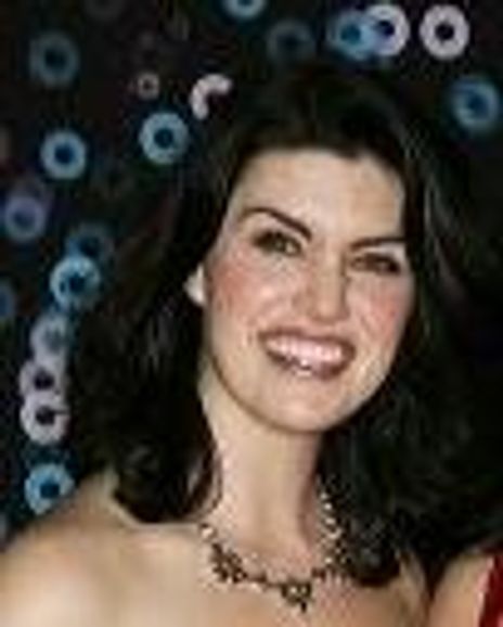 Sarah Elizabeth Combs Headshot