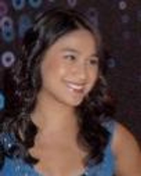 Melanie Fernandez Headshot