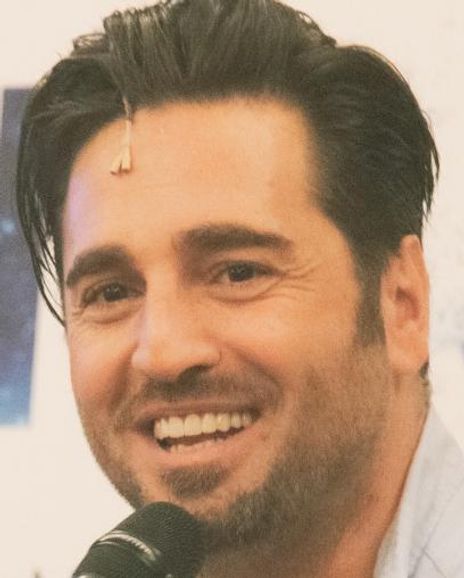 David Bustamante Headshot