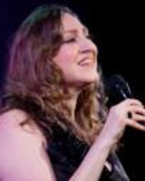 Ellen Bullinger Headshot