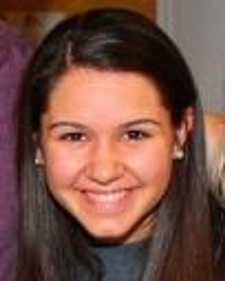 Amanda Lupacchino Headshot