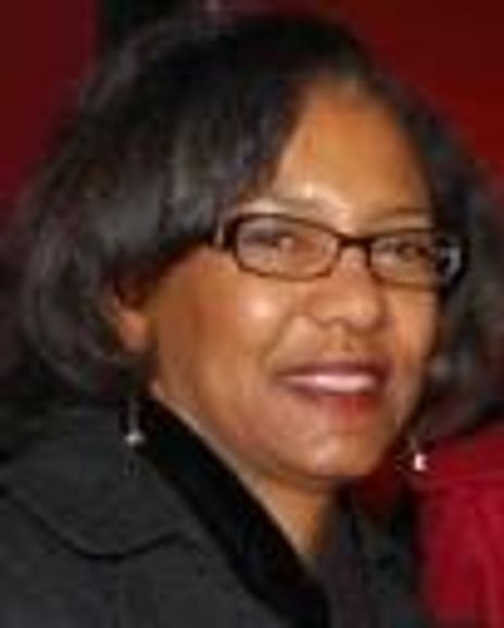 Carla Riemer Headshot