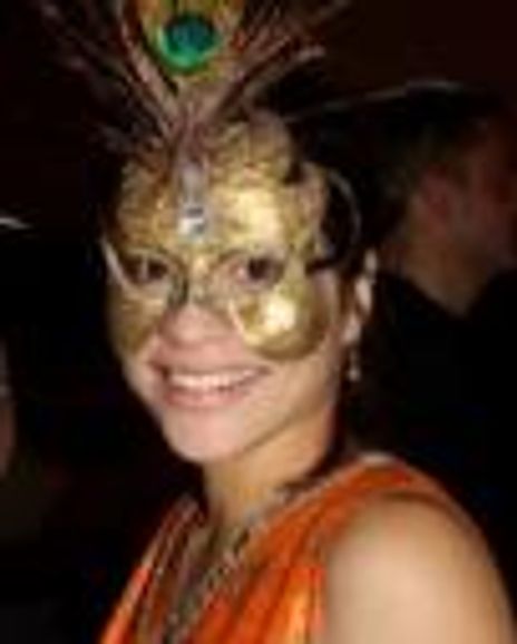 Karla Almendarez Headshot