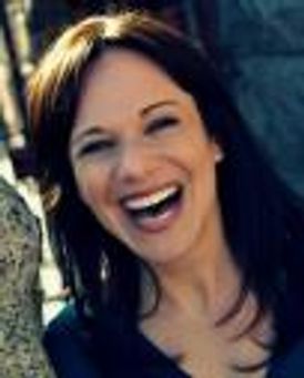 Renee Colvert Headshot