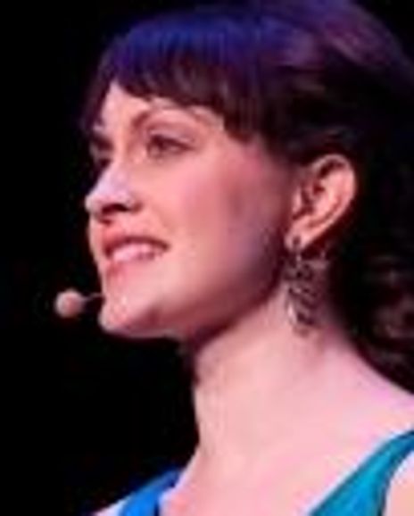 Katherine Walker Headshot