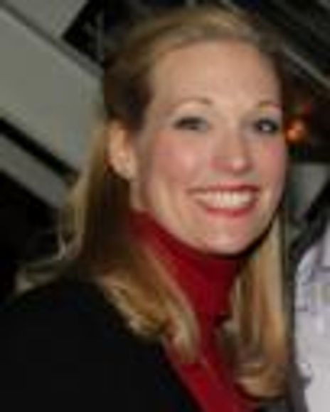 Amy Decker Headshot