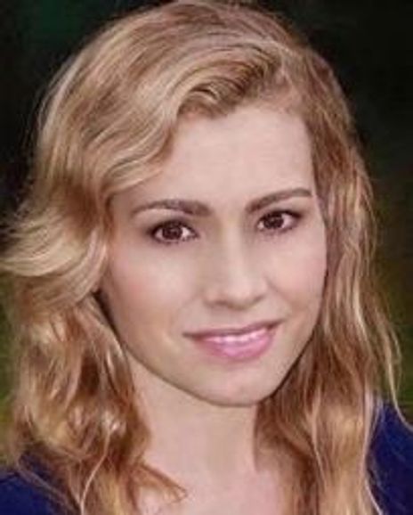 Juliette Bennett Headshot