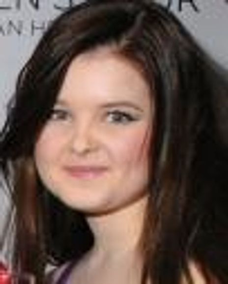 Poppy Carter Headshot