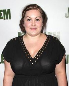 Charlotte Mills Headshot