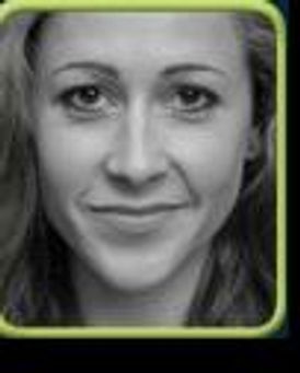 Stephanie Bron Headshot