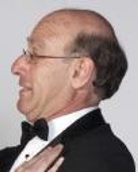 Robin Schild Headshot