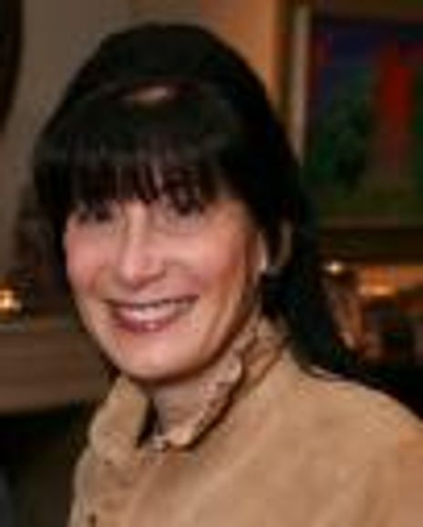 Christine Crombie Headshot