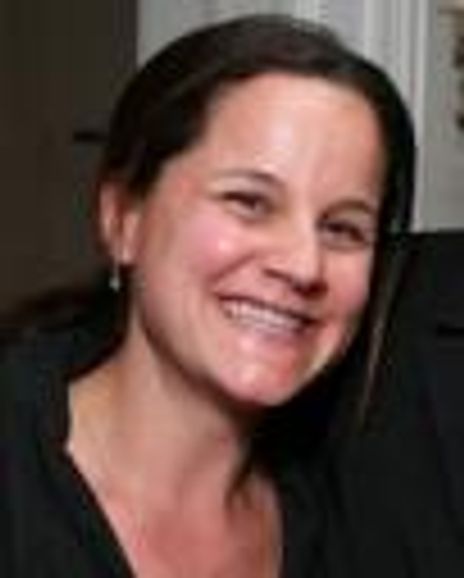 Suzanne Stern Gilison Headshot
