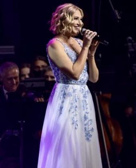 Steffanie Leigh Headshot