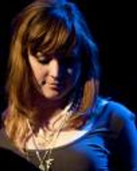 Sarah Nisch Headshot