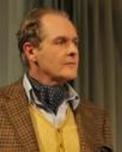 Robert Bathhurst Headshot