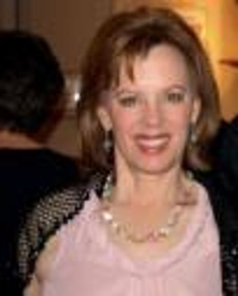 Jeanie Hackett Headshot