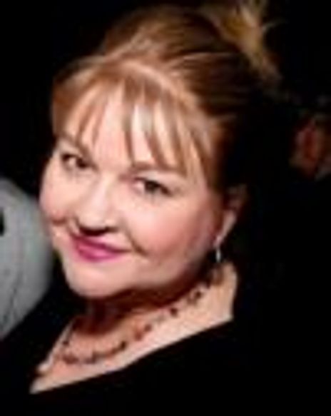 Beverly Cavaliere Headshot