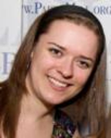 Stephanie Halbedel Headshot