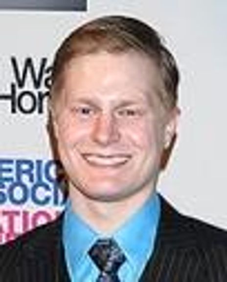 Alex Washer Headshot