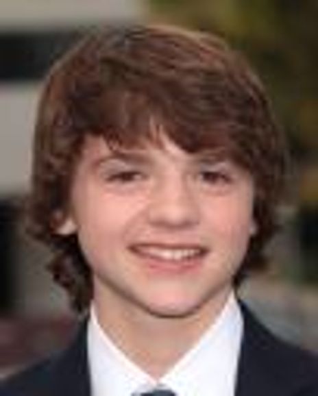 Joel Courtney Headshot