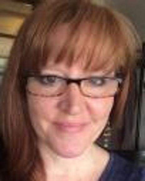 Suellen Vance Headshot