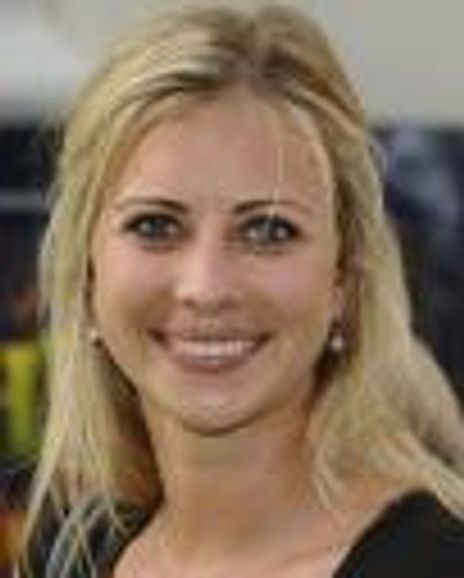 Holly Branson Headshot