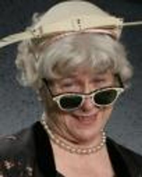 Linda MacNeal Headshot