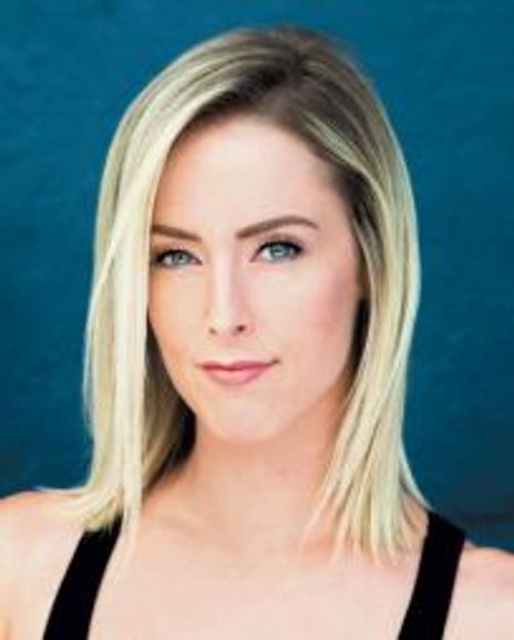 Molly Winter Stewart Headshot