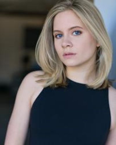 Elizabeth Teeter Headshot