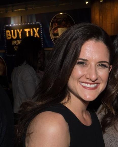 Ashley Moniz Headshot