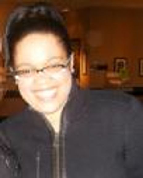 Danielle Davis Headshot