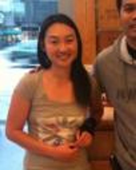 Julie Nguyen Headshot