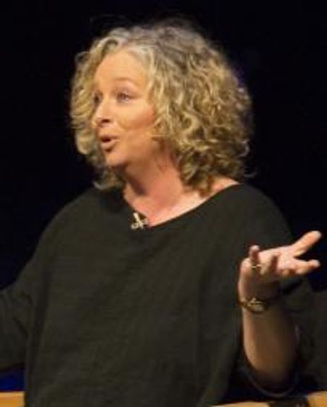 Sarah Ingram Headshot