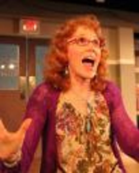 Vicki Summers Headshot