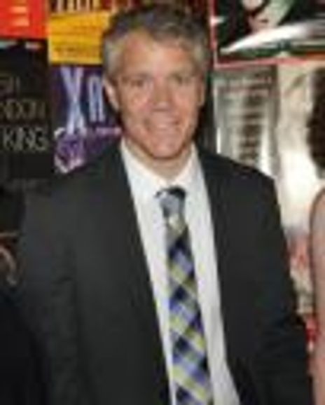 Colin Lewellyn Headshot