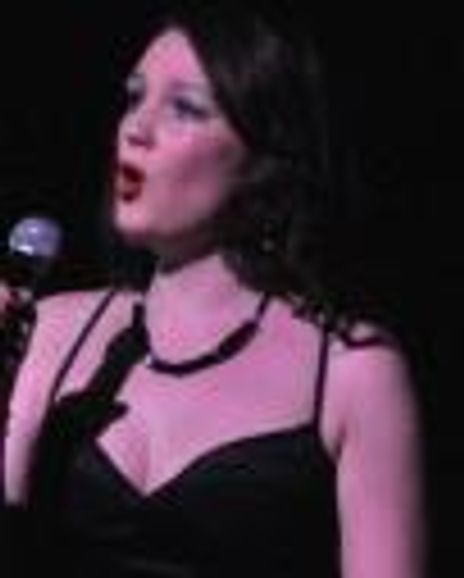 Philippa Lynas Headshot