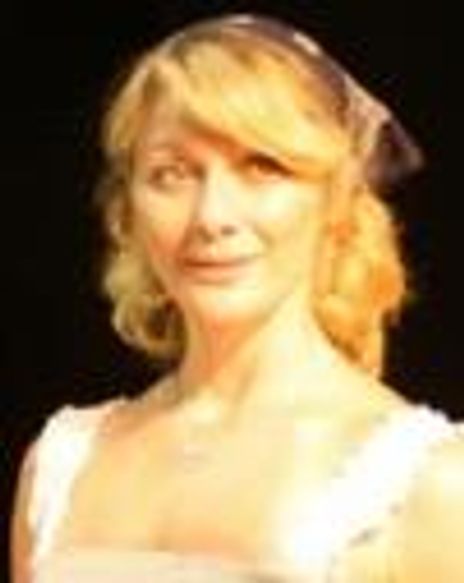Melody Bates Headshot
