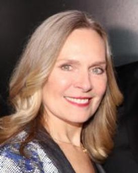 Christy Tarr Headshot